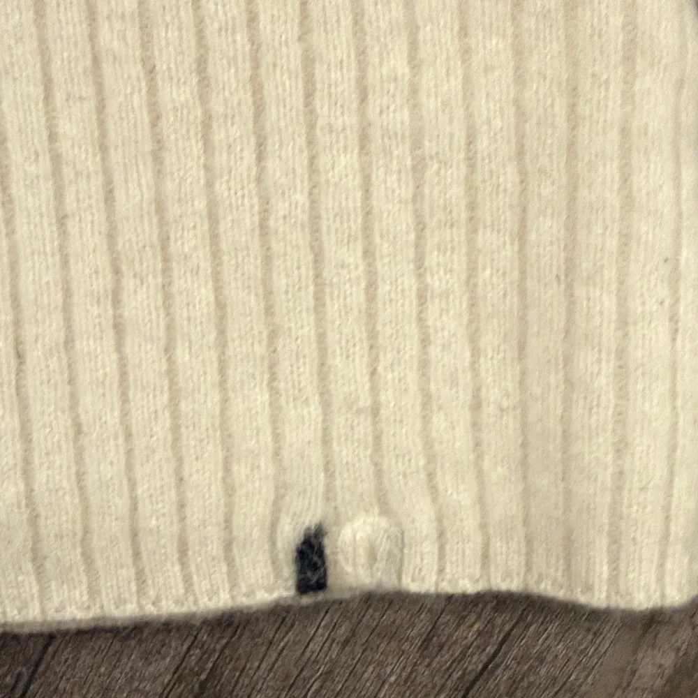 Chic Beige Ribbed 100% cashmere Tank Top - Picture 4 of 6